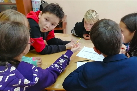 Интеллектуальная игра «Квиз, плиз!» с обучающимися Шомиковской ООШ